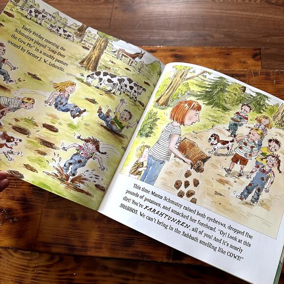 PJ Library The Schmutzy Family Shabbat Jewish Paperback Book - Picture 7 of 10